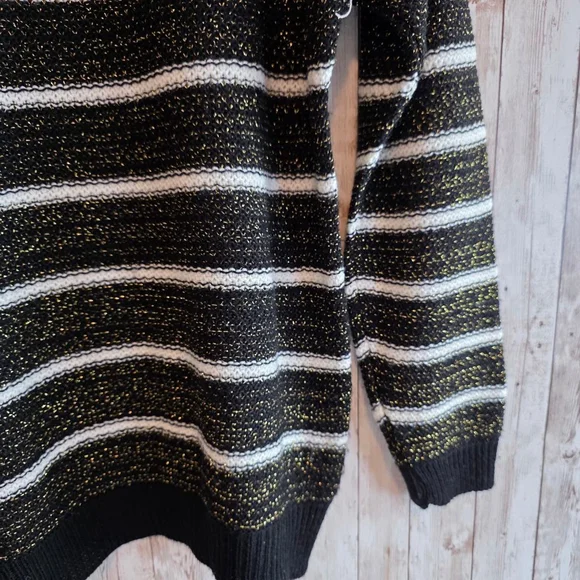 Women's Unbranded Black Gold Striped Crew Neck Sweater S - Picture 3 of 7
